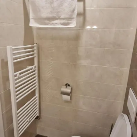 Луксозен Тристаен Апартамент В София Apartament *