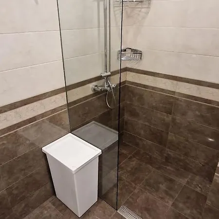 Луксозен Тристаен Апартамент В София Apartament Sofia