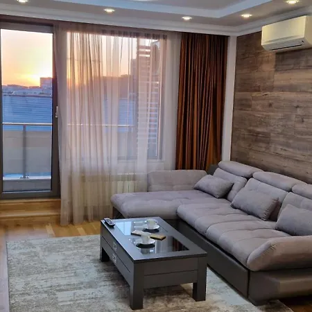 Apartamento Луксозен Тристаен Апартамент В София *